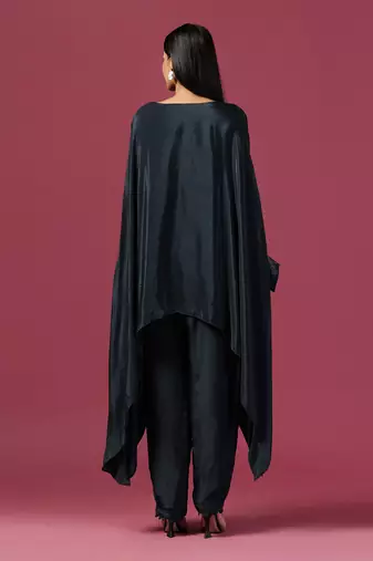 Navy blue crepe emroidery tunic set