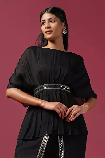 Black crepe emroidery kurta set