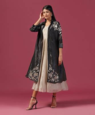 Gold georgette embroidery  sequin dress with cape 3