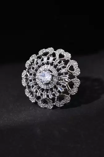 White american daimond & silver plated hart adjestable ring