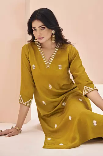 Elegant mustard kurti trousers set with handwork