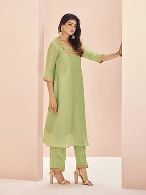 Elegant light green kurti trousers set 3