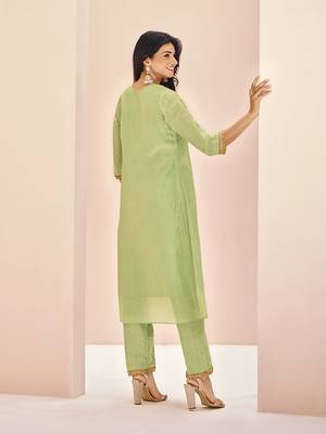 Elegant light green kurti trousers set 4
