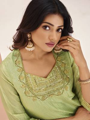 Elegant light green kurti trousers set 5
