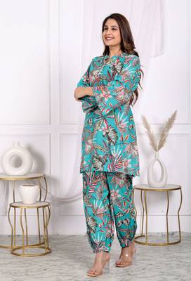 Womens fine cotton co-ord-set c-green with multi color motif top with pant 3