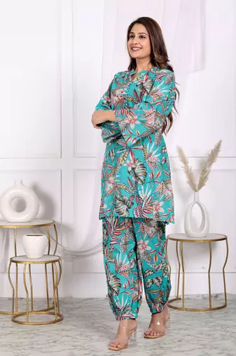 Womens fine cotton co-ord-set c-green with multi color motif top with pant