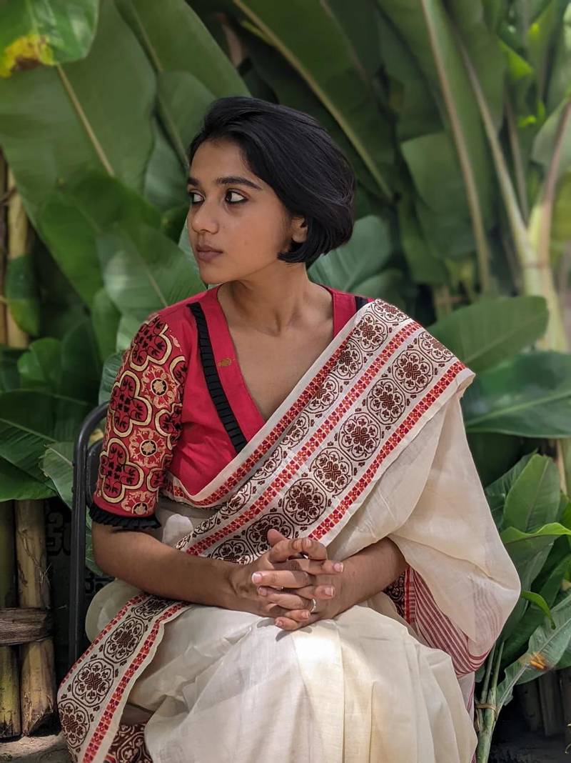 Gorgeous Handloom Cotton Saree With Blouse Piece