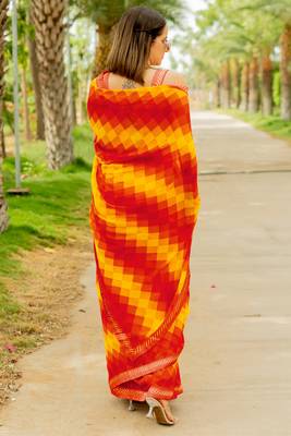 Orange Georgette Geometric Print Lace Border Saree With Unstitched Blouse Piece 3