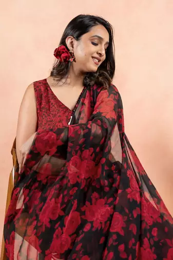 Black Georgette Floral Print Sequinns Lace Saree With Unstitched Blouse Piece
