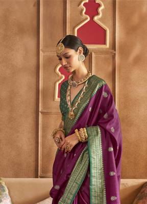 Purple silk blend Blend Patola Saree With Unstitched Blouse Piece 3