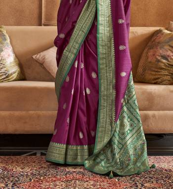 Purple silk blend Blend Patola Saree With Unstitched Blouse Piece 4