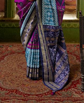 Magenta silk blend Blend Woven Saree With Unstitched Blouse Piece 4