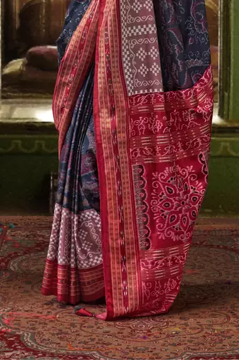 Navy Blue silk blend Blend Woven Saree With Unstitched Blouse Piece