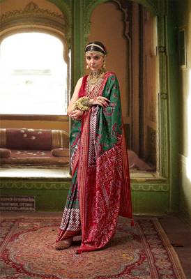 Green silk blend Blend Woven Saree With Unstitched Blouse Piece 1