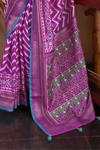 Purple silk blend Blend Patola Saree With Unstitched Blouse Piece