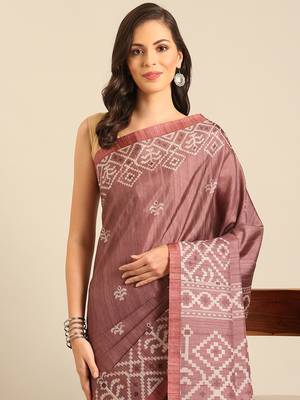 Sangam Prints Burgundy Cotton Digital Print Party Wear  Saree 3