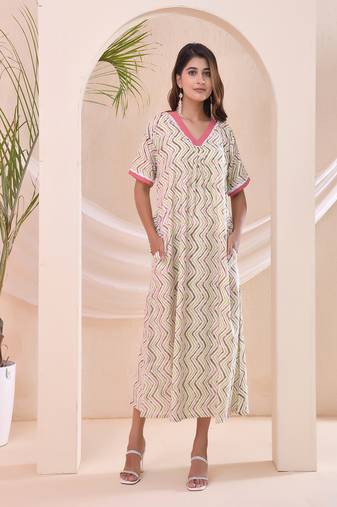Ivory chevron print kafty lounge dress