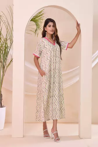 Ivory chevron print kafty lounge dress