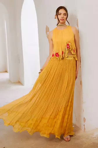 Gulbahar daisy gulshan boho top with printed chiffon skirt & belt set.