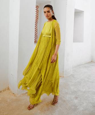 Gulbahar lemon green midi with jugnu cape & belt set. 3