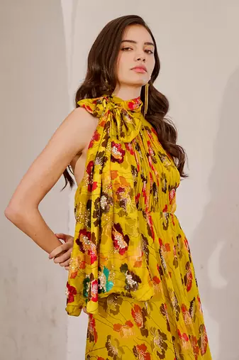 Gulbahar bumble bee green halter maxi with seperate bow  set.