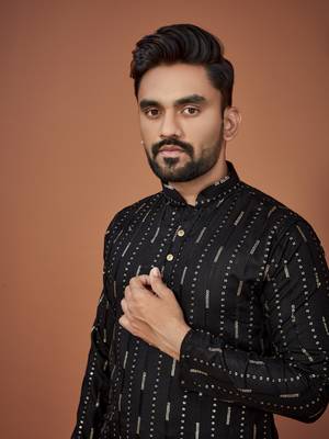 Black embroidered cotton straight kurta 3