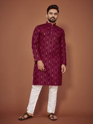 Maroon embroidered cotton straight kurta 1