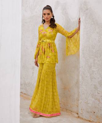 Lemon  green chiffon guldasta tunic with jugnu sharara and belt set 3