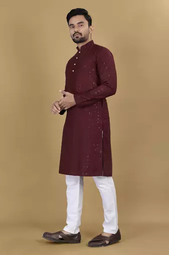 Maroon embroidered rayon straight kurta
