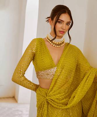lemon green gulnasheen jugnu drape saree blouse set 3