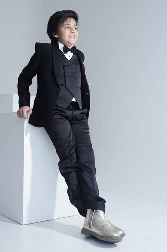 Self-textured party wear coat suit set for boys