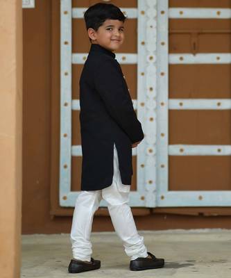 Black coloured self-textured achkan for weddings 5