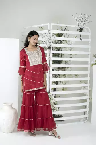 Nikhaar maroon embroidered cotton straight cut kurta & Only