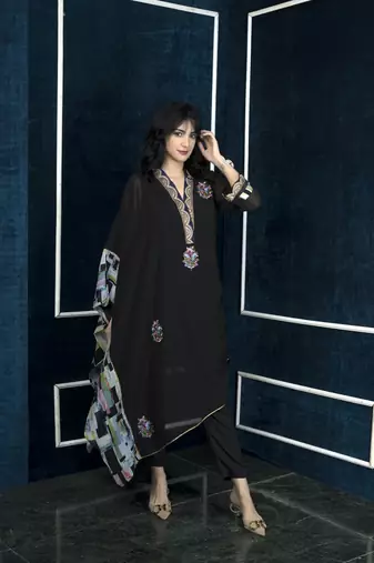 Nikhaar black embroidered georgette asymmetrical kurta &