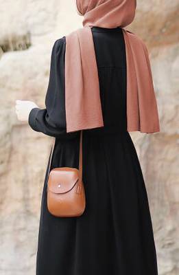 Black Pleated Abaya with Belt and Single Button Detail with Shirt Sleeves 3