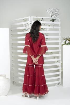 Nikhaar maroon embroidered cotton straight cut kurta & sharara set 5