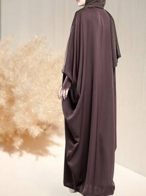 Mushkiya Free Size Kaftan iN Firdaus Fabric With Zipper Opening On Yoke 2