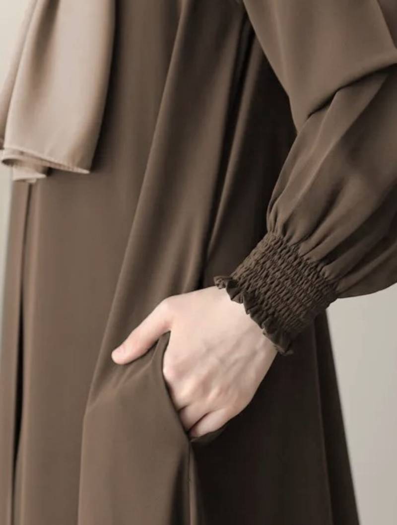 Front Open Abaya with Zipper Opening Umbrella Flare and Matching Belt