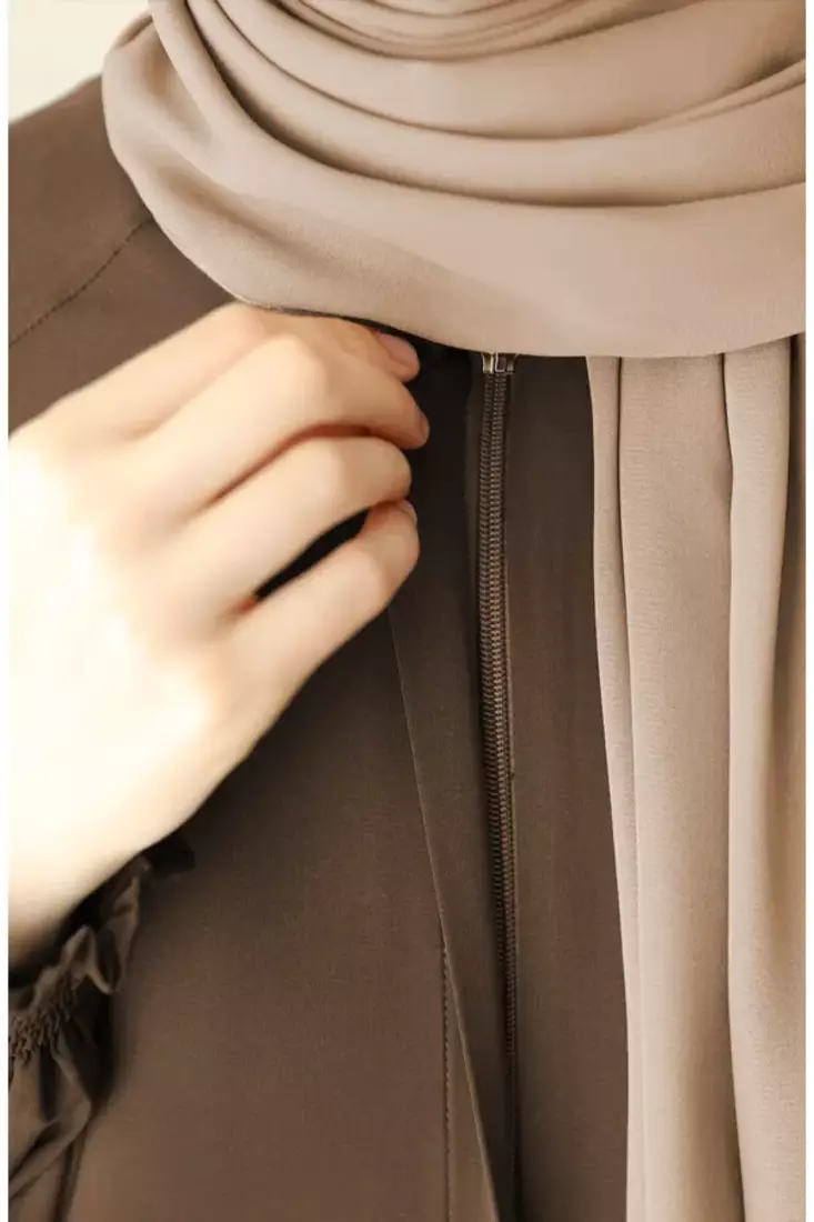 Front Open Abaya with Zipper Opening Umbrella Flare and Matching Belt