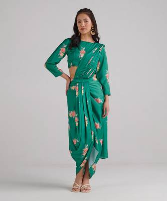 Green printed  satin saree set 2