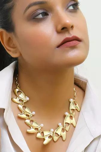 Pearl studded designer leaf link gold-plated necklace