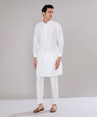 Off white embroidered kurta-jacket set 2