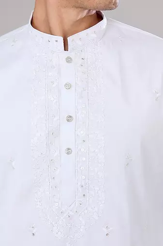 Off white embroidered kurta set
