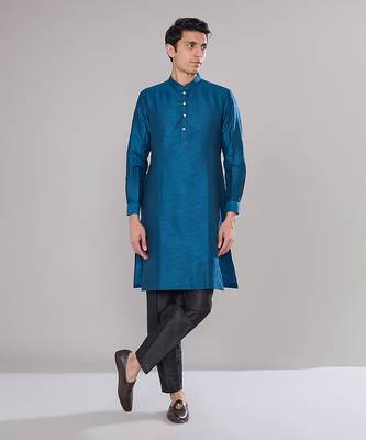 Royal blue embroidered kurta set 3