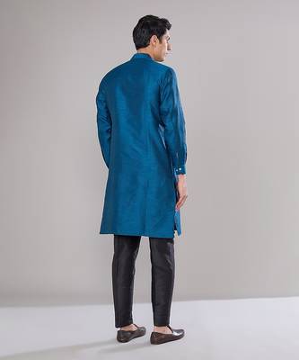 Royal blue embroidered kurta set 4