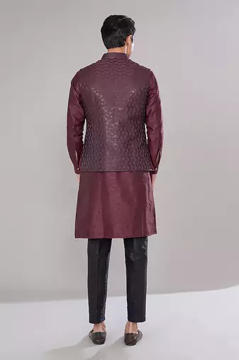 Maroon embroidered kurta set
