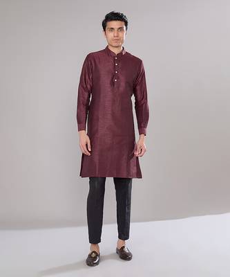 Maroon embroidered kurta set 3