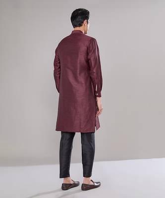 Maroon embroidered kurta set 4
