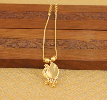 Kerala style gold plated palakka peacock necklace 3