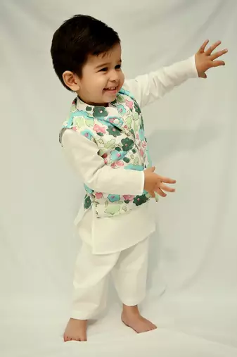 White cotton print blossom max bundi kurta set